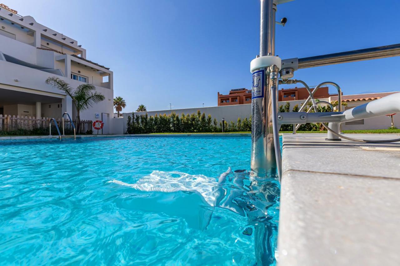 Near Beach, Cosy Terrace, Pool & Fibre Wifi タリファ エクステリア 写真